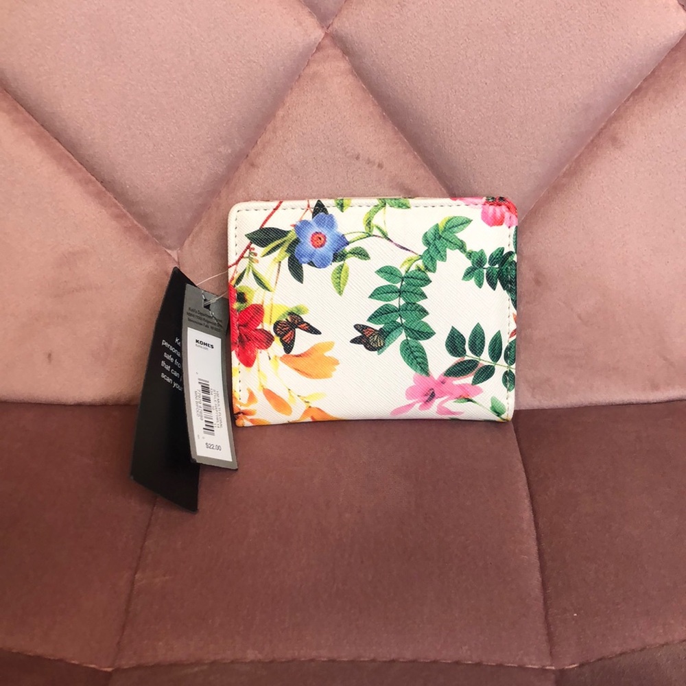 Mini apt. 9 wallet